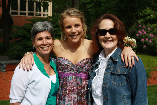 Sarah with Aunt Tracy and Mom.